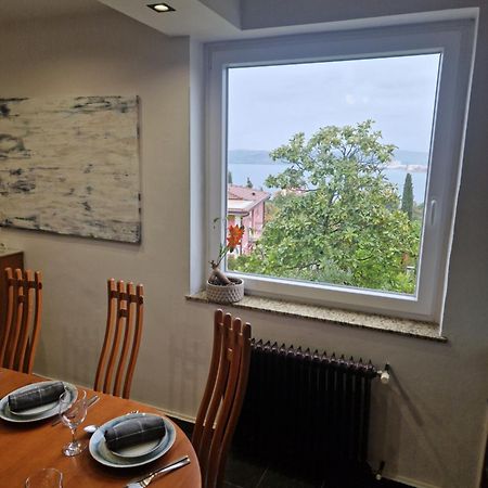 Apartmans Robo Копер Екстериор снимка